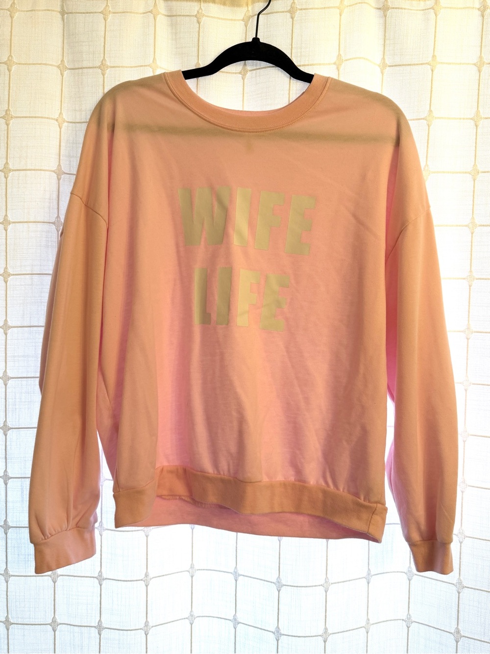 WIFE LIFE woman’s sweatshirt - wedding / engaged - Picture 9 of 13